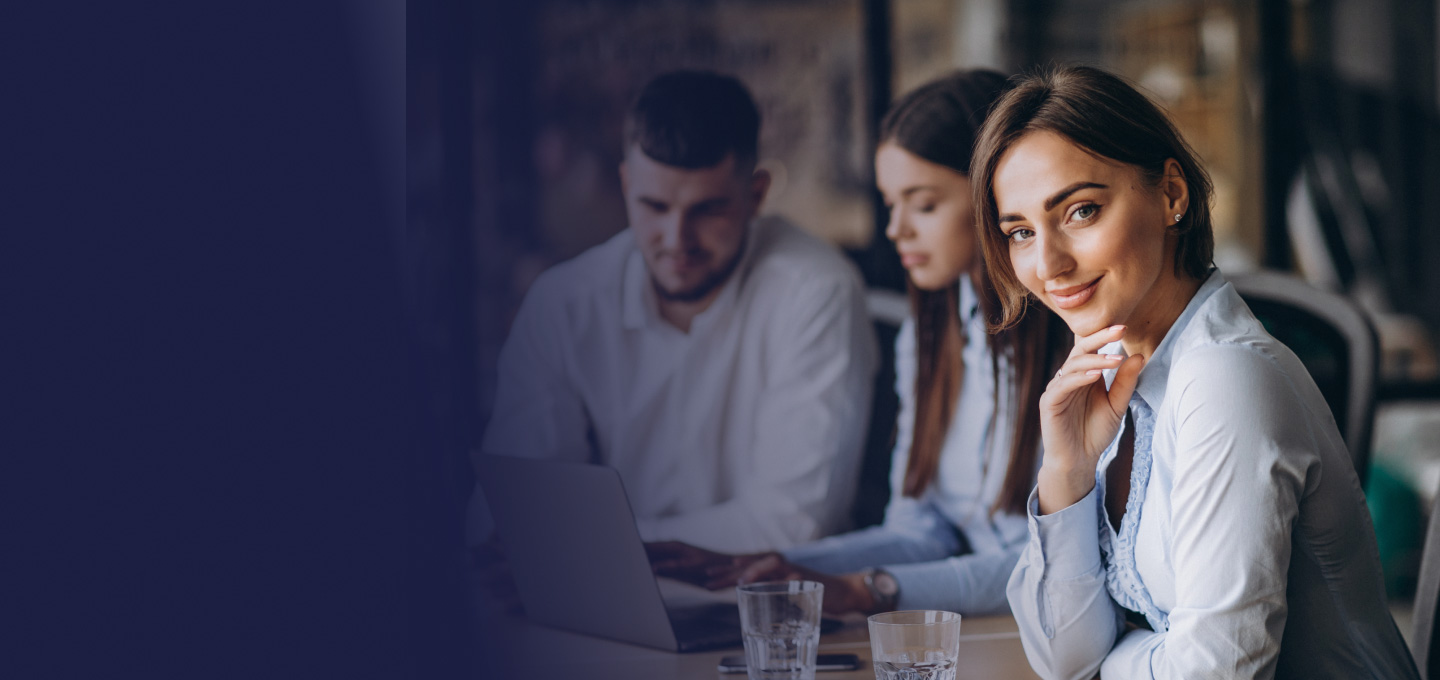 3-office-people-with-overlay